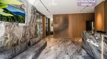 La Onda Hotel