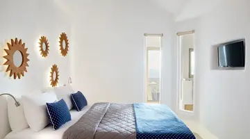 La Perla Villas and Suites