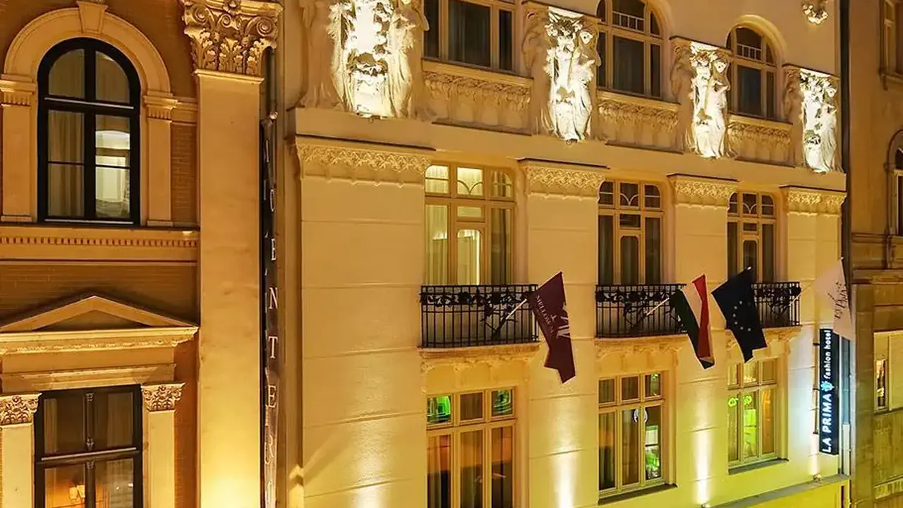 La Prima Fashion Hotel