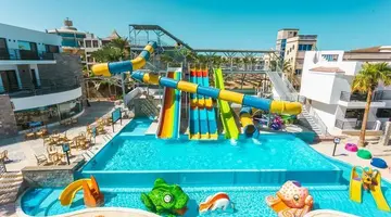 La Rosa Waves Beach Resort  Aqua Park