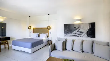 LA STELLA APARTMENTS AND SUITES