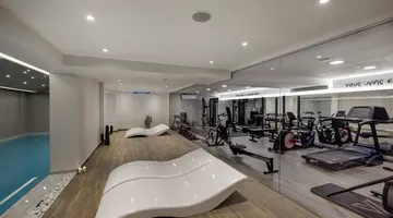 LA STELLA APARTMENTS AND SUITES