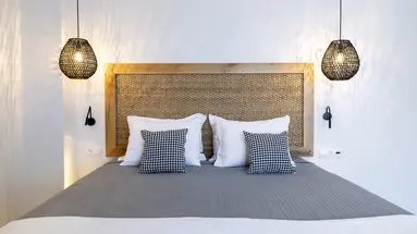 LA STELLA APARTMENTS AND SUITES