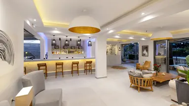 LA STELLA APARTMENTS AND SUITES
