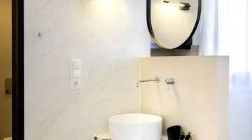 LA STELLA APARTMENTS AND SUITES