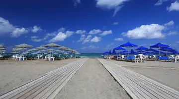 LA STELLA SUITES