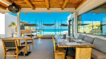 La Stella Suites