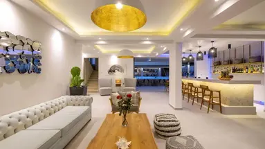 La Stella Suites