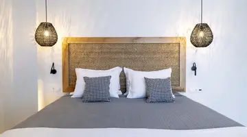 La Stella Suites