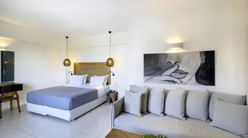 La Stella Suites