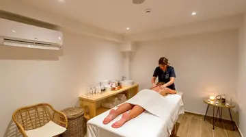 La Stella Suites