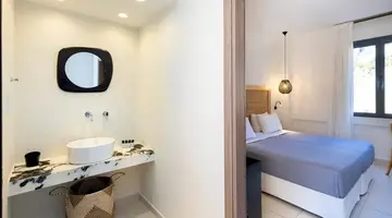 La Stella Suites