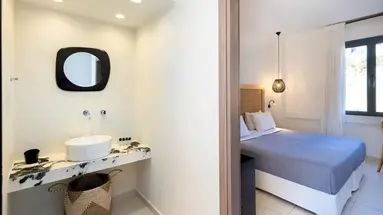 La Stella Suites