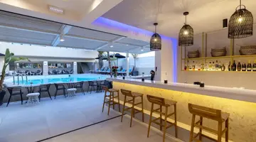 La Stella Suites