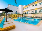 La Stella Suites