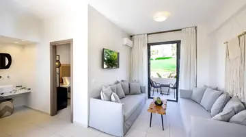 La Stella Suites