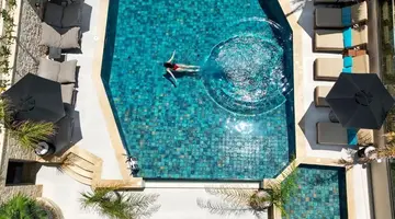 LA STELLA SUITES
