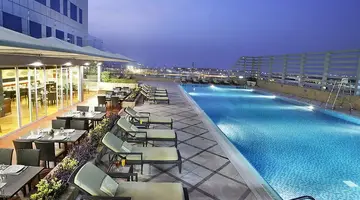 La Suite Dubai Hotel &amp Apartments