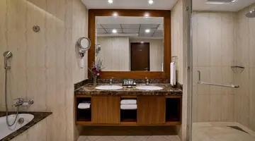 La Suite Dubai Hotel & Apartments Operated by Minor Hotels