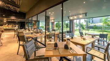 LA VELA KHAO LAK