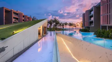 LA VELA KHAO LAK