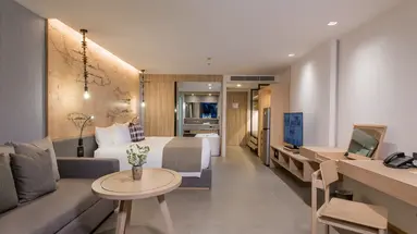 LA VELA KHAO LAK