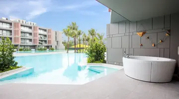 LA VELA KHAO LAK