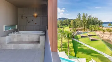 LA VELA KHAO LAK