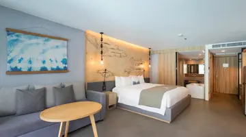 LA VELA KHAO LAK