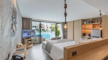 LA VELA KHAO LAK