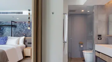 LA VELA KHAO LAK