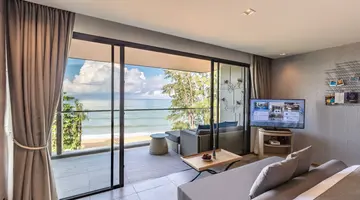 LA VELA KHAO LAK