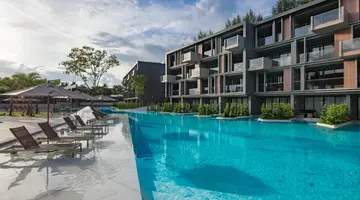 LA VELA KHAO LAK