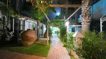 La Villa Resort & Spa