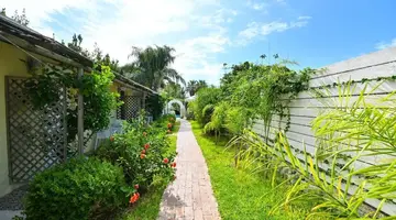 La Villa Resort & Spa