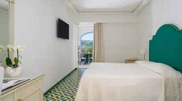 La Vue D'or