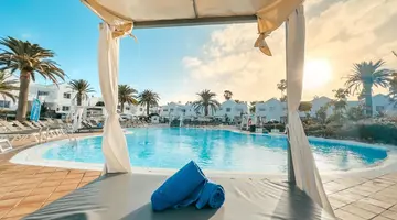 Labranda Corralejo Village