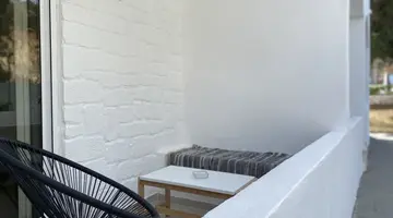 Ladiko Inn