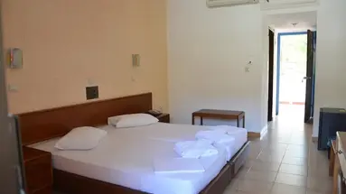 Ladiko Suites