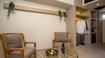 Ladiko Suites