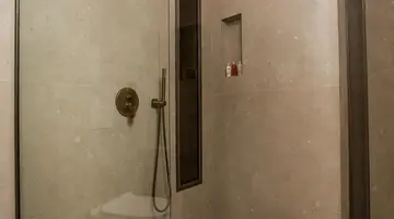 Ladiko Suites