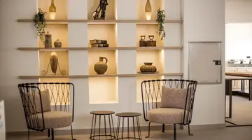 Ladiko Suites