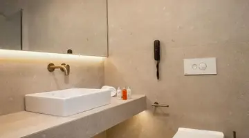 Ladiko Suites