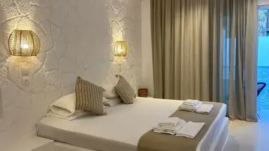 Ladiko Suites