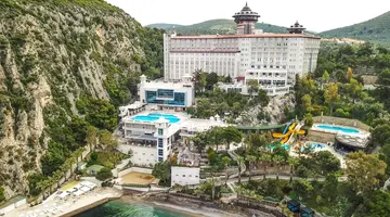 Ladonia Hotels Adakule
