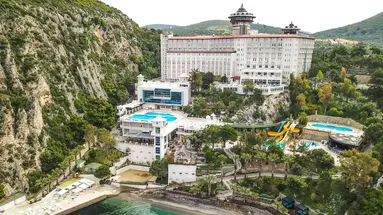 Ladonia Hotels Adakule