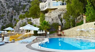 LADONIA HOTELS ADAKULE