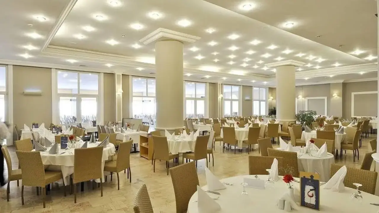 LADONIA HOTELS ADAKULE
