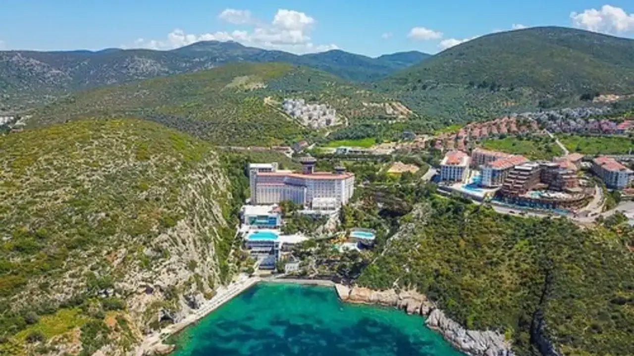 Ladonia Hotels Adakule