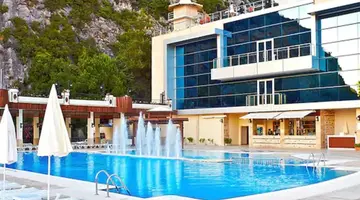 Ladonia Hotels Adakule